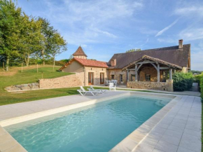 Cosy cottage in St Medard D'excideuil with pool